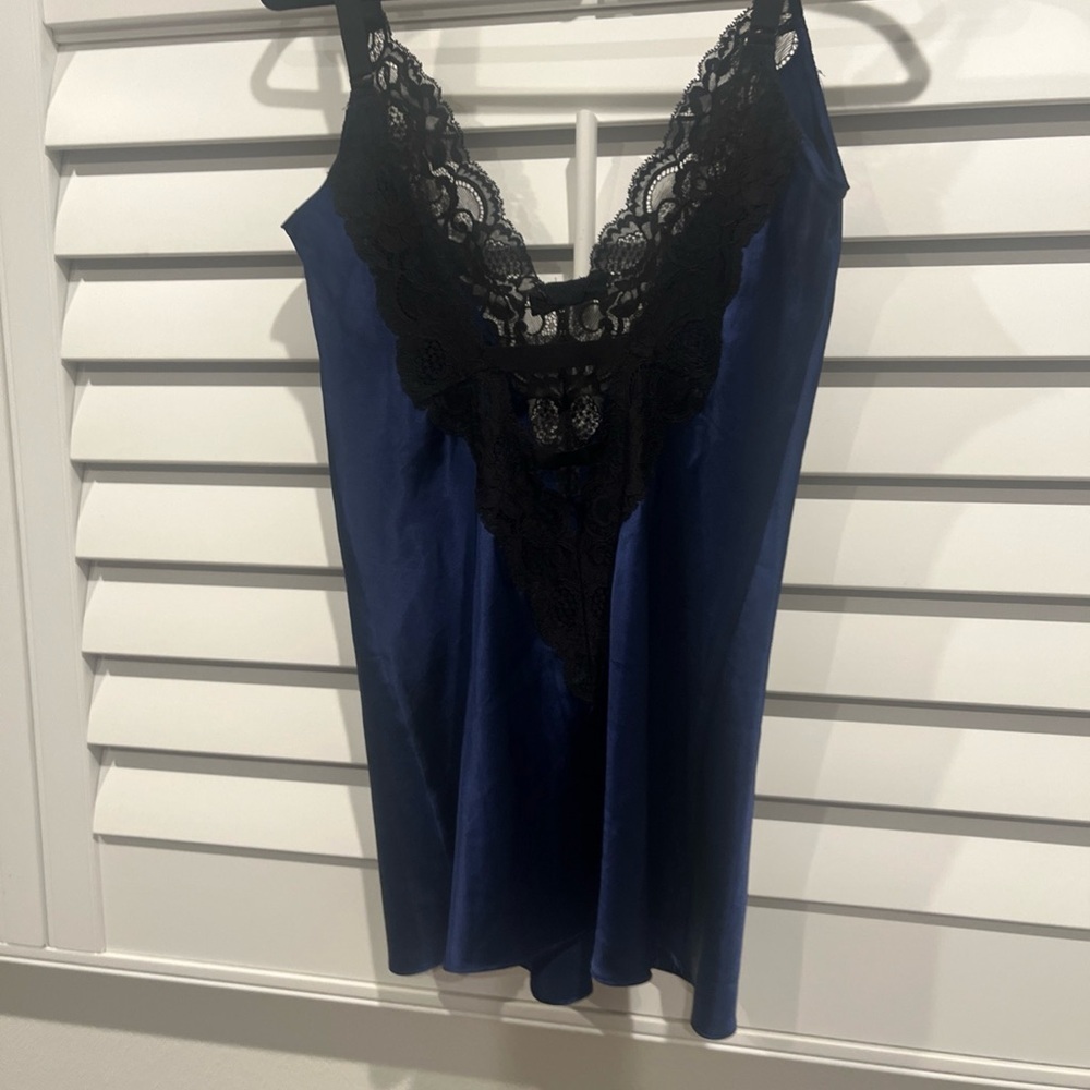 Victoria's Secret vintage navy slip dress with lace - Picture 2 of 4